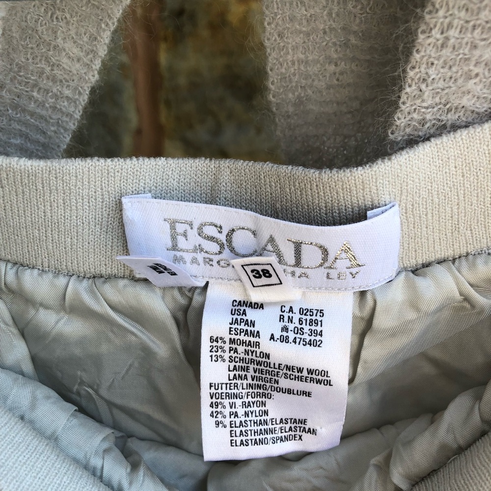 Escada Set - Picture 3 of 3